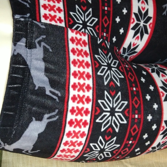 Soft Christmas print leggings - Picture 4 of 7